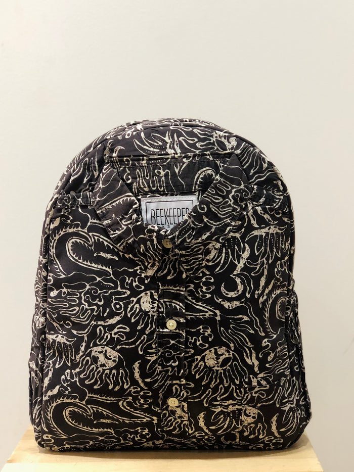 The Dragon 🐉 Classic Shirt BeeKeeper Parade Backpack