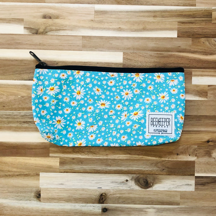 The Sky Daisies 🌼 BeeKeeper Pouch (Large)