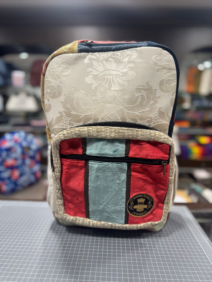 The Beautiful Bloom 🌿 (Da Vinci Collection) BeeKeeper Backpack