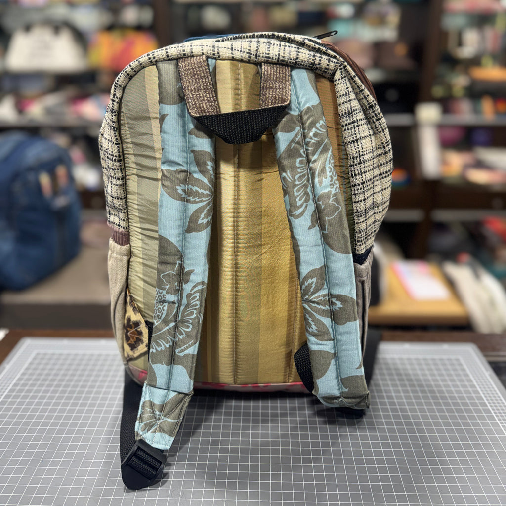 The Geometric ⬛️ Mini-Royal BeeKeeper Backpack (Da Vinci Collection)