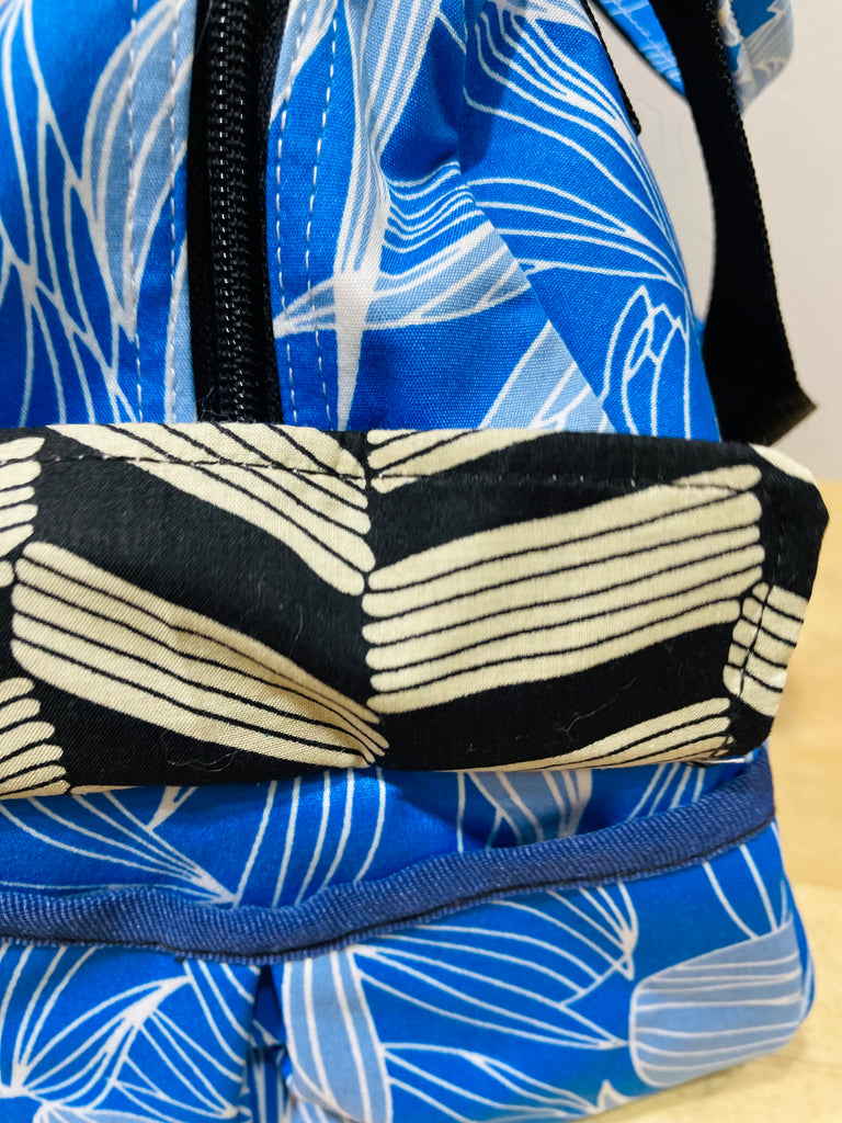 The Blue Blooms 🌺 BeeKeeper Handbag