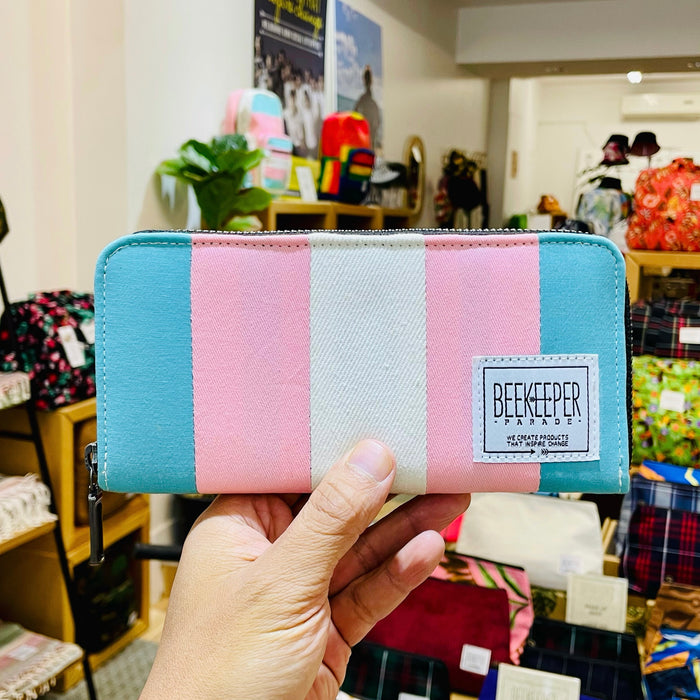 💖PREORDER: The Trans Flag 🏳️⚧️ BeeKeeper Purse