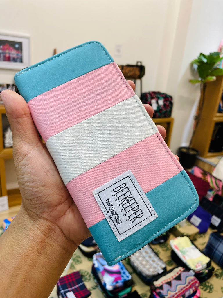 💖PREORDER: The Trans Flag 🏳️⚧️ BeeKeeper Purse