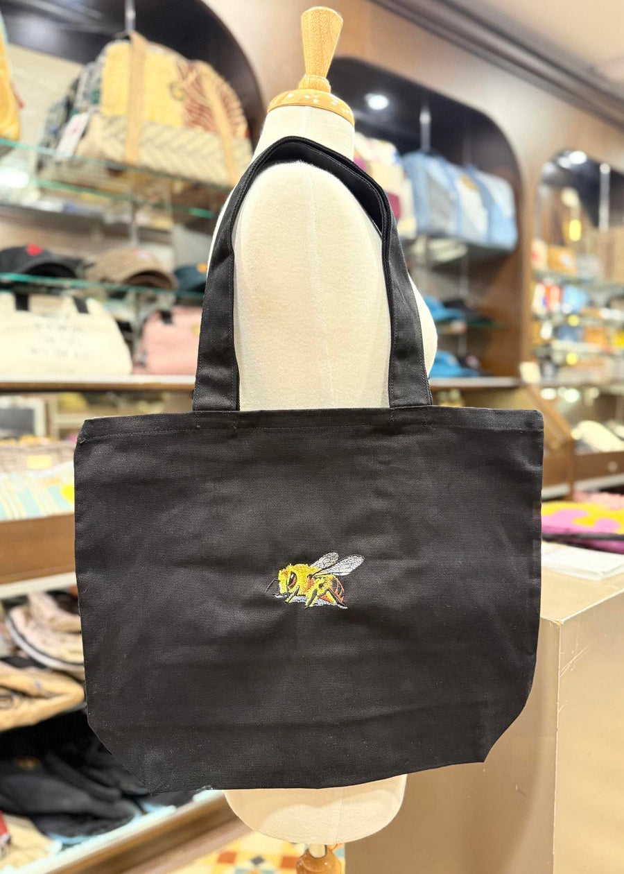 I choose TOTE BAGS to embroider