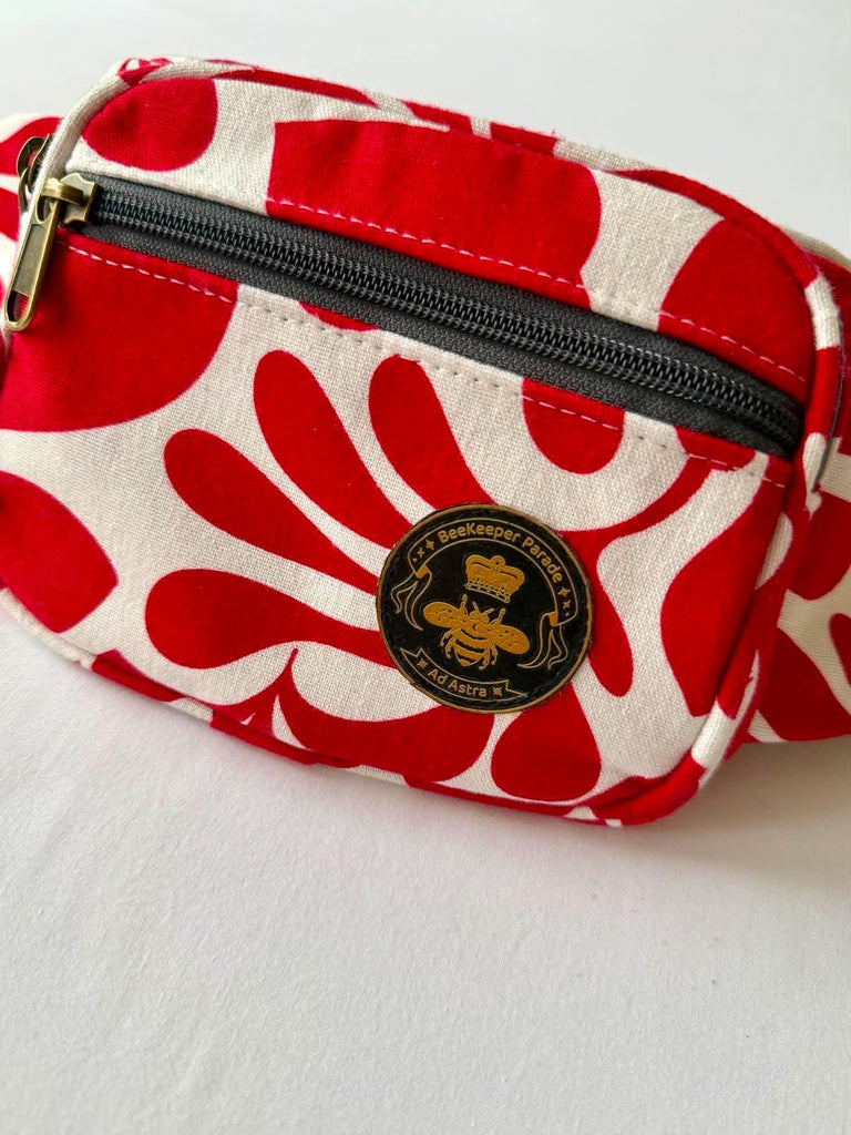 The Linen Red 🌺 BeeKeeper Bumbag