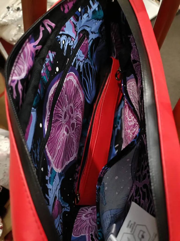 THE SCARLET FLOWER POWER 🌸 🌼  TUUKJET PANNIER CLASSIC BAG