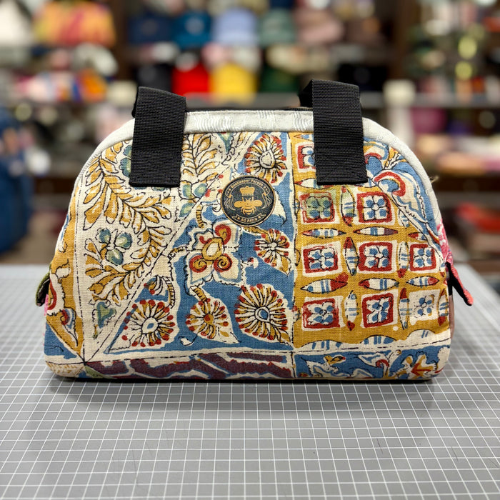 The Coastal Flowers 🌊 (Da Vinci Collection) OG BeeKeeper Handbag