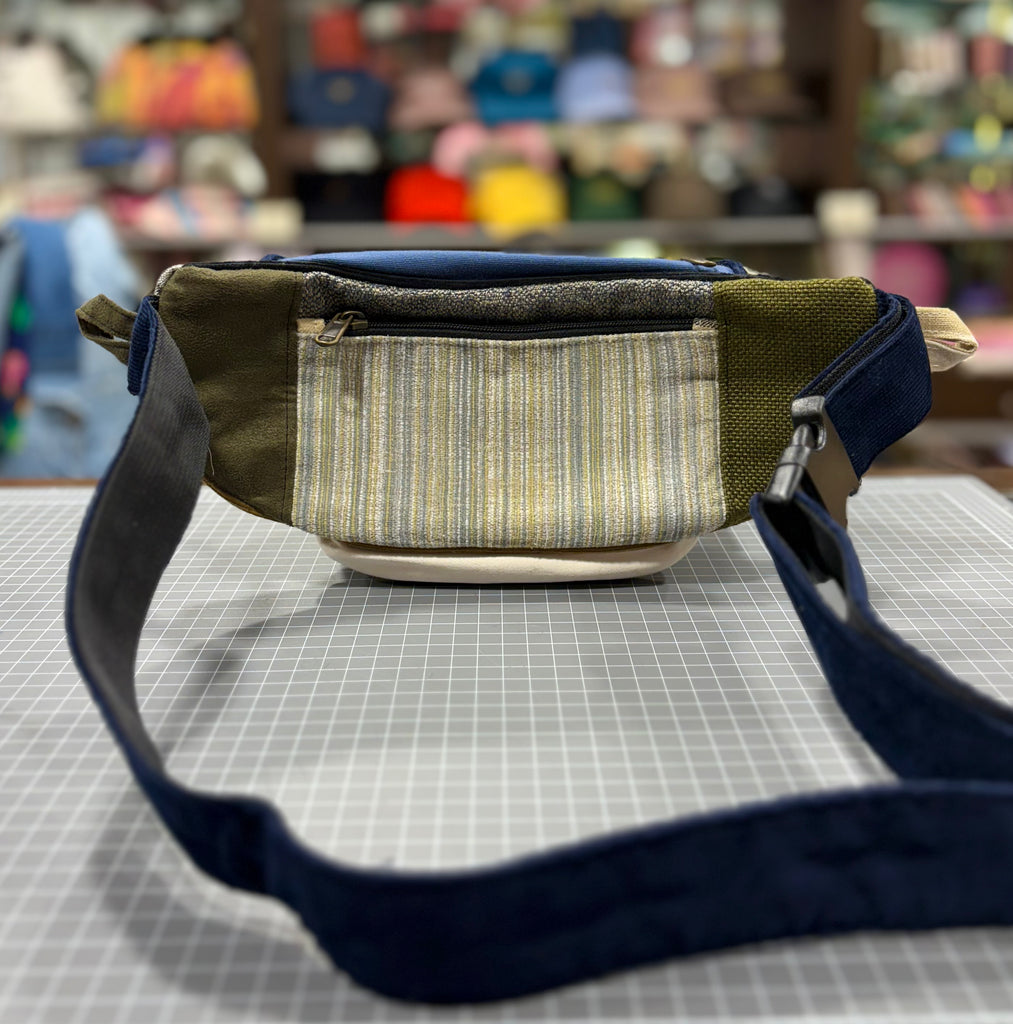 The Bluestone 🪨 BeeKeeper Bumbag (Da Vinci Collection)