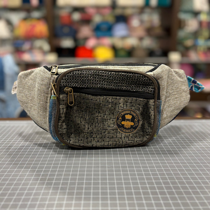 The Basalt 🪨 BeeKeeper Bumbag (Da Vinci Collection)
