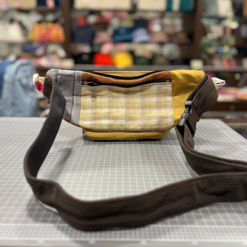 The Royal Stripes 👑 BeeKeeper Bumbag (Da Vinci Collection)