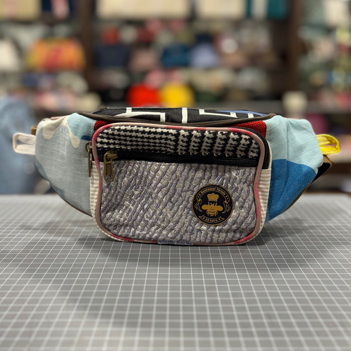 The Crackle ⚡ BeeKeeper Bumbag (Da Vinci Collection)