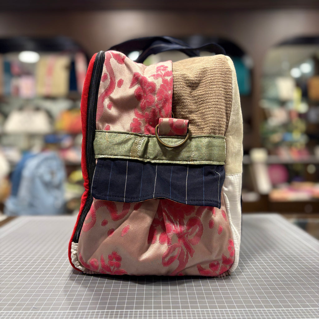 The Peaches & Cream 🍑 Large BeeKeeper Weekender (Da Vinci Collection)
