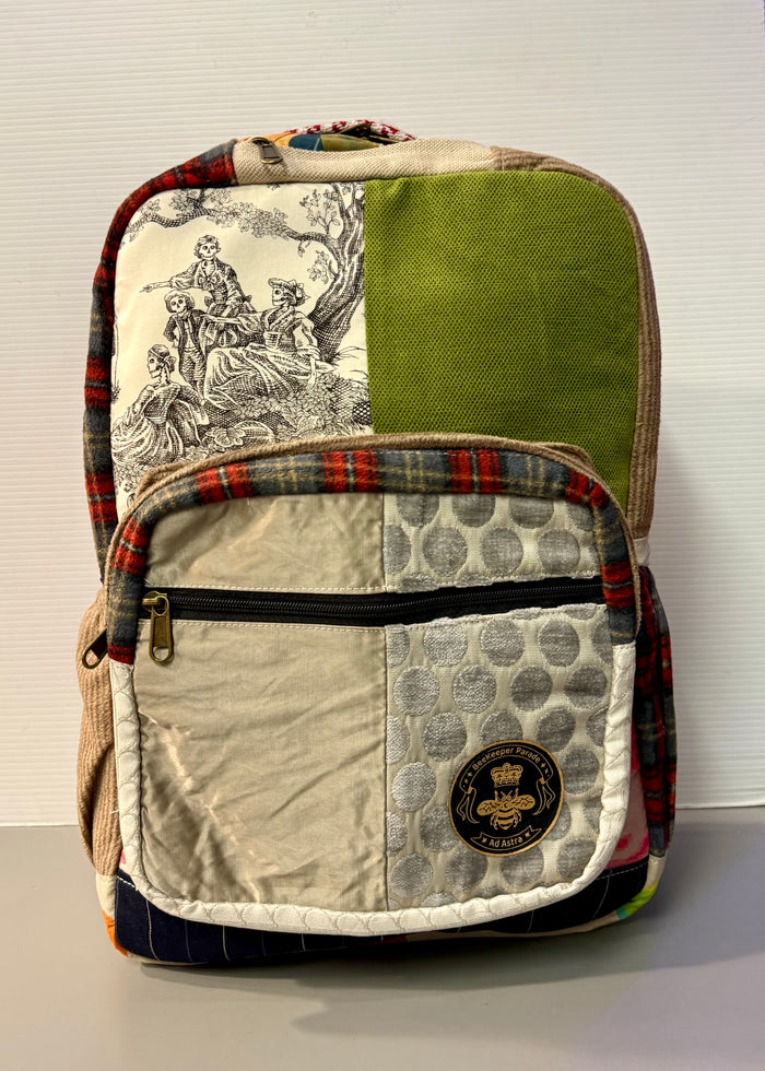 The Pirates of the Caribbean No. 2 (Da Vinci Collection) BeeKeeper Backpack