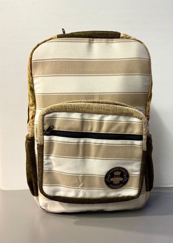 The Hamptons ⛵️ (Da Vinci Collection) BeeKeeper Backpack