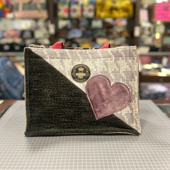 The Love Bombshell 💣 💗   KOKYKAI BOOK TOTE
