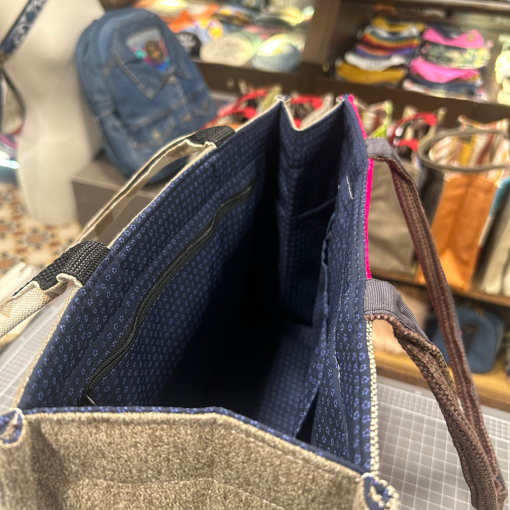 The highlighter tribrid 🖍 KOKYKAI BOOK TOTE