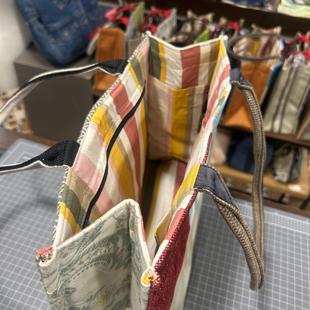 The wavy winds  🌊 KOKYKAI BOOK TOTE