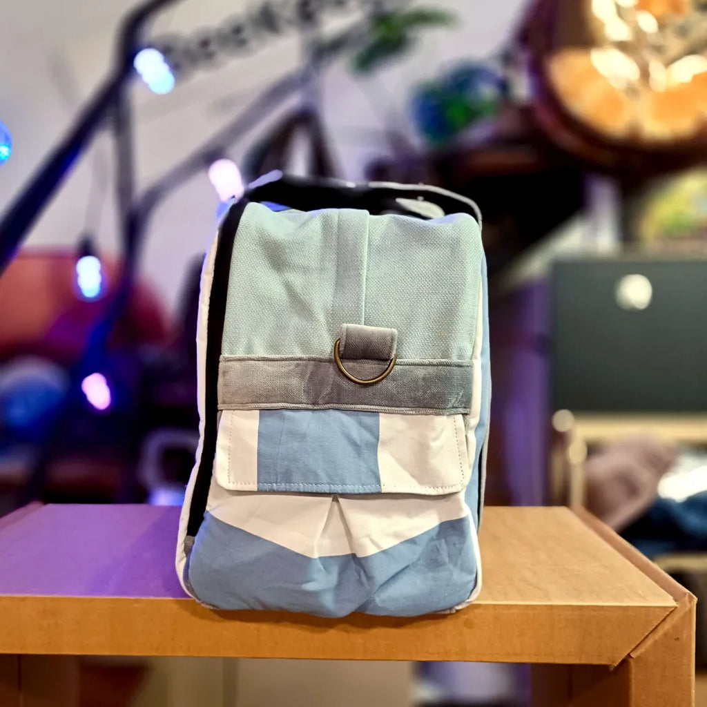 The Red Heart ♥️ Large BeeKeeper Weekender (Da Vinci Collection)