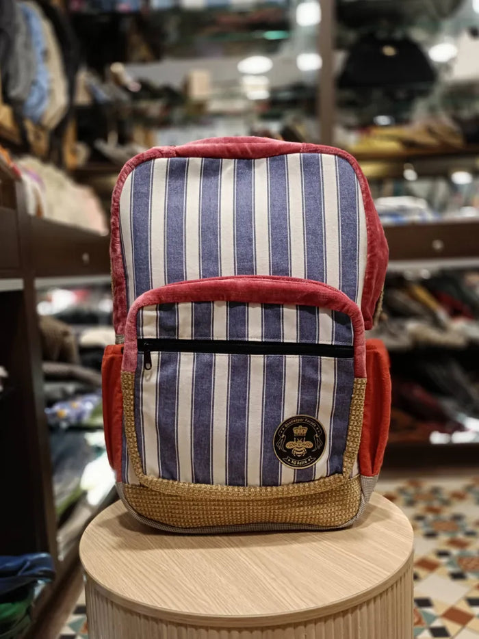 The Hamptons no.1 🏖 Royal (Da Vinci Collection) BeeKeeper Backpack