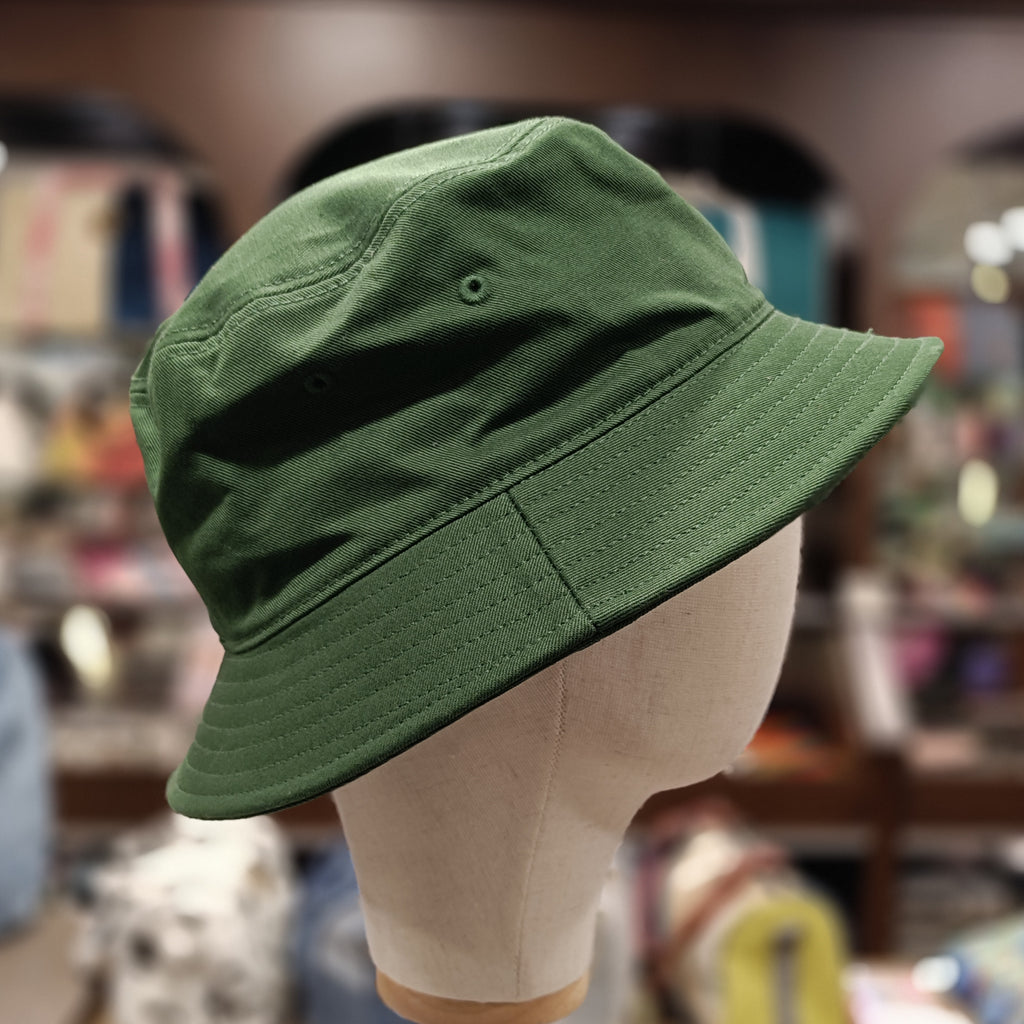 The Bee 🐝 Embroidered Canvas Bucket Hat 🧢 (Hunter Green)