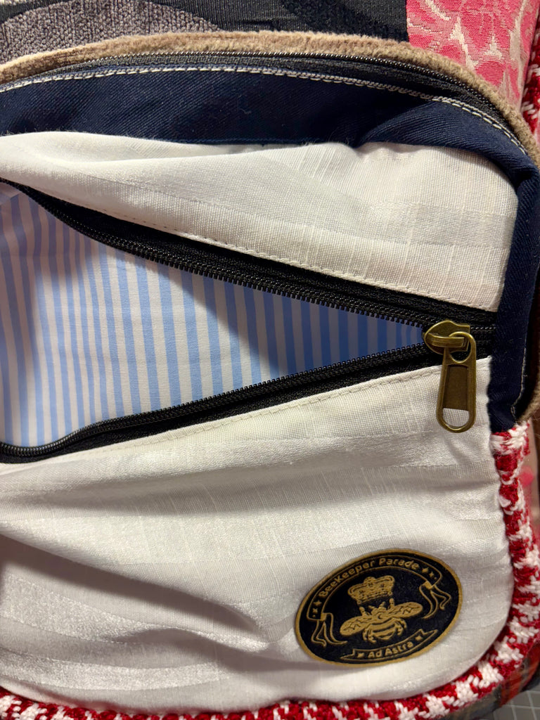 The Buckingham 💂 (Da Vinci Collection) BeeKeeper Backpack