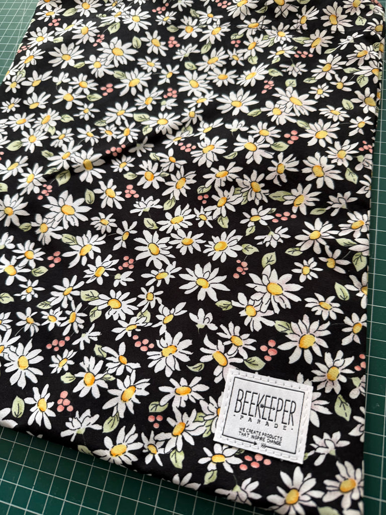 The Daisies 🌼 Tote Medium