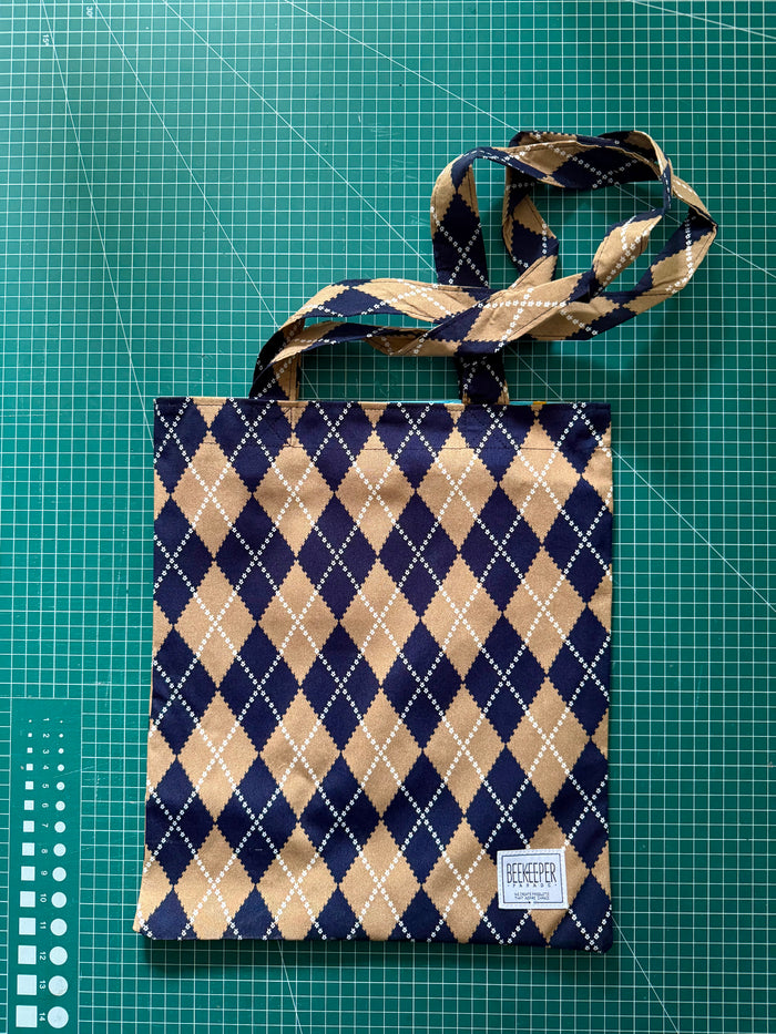 The  Golfer 🏌️‍♀️ Tote Medium