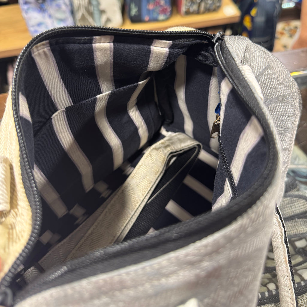 The White Gold ⚜️ BeeKeeper Mini Carry All Handbag