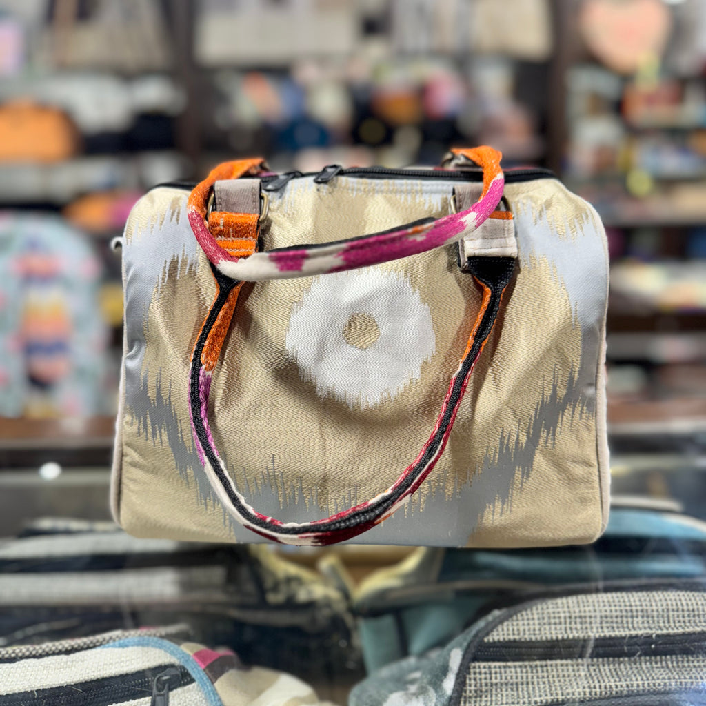 The Femme Fancy 💁‍♀️ BeeKeeper Mini Carry All Handbag