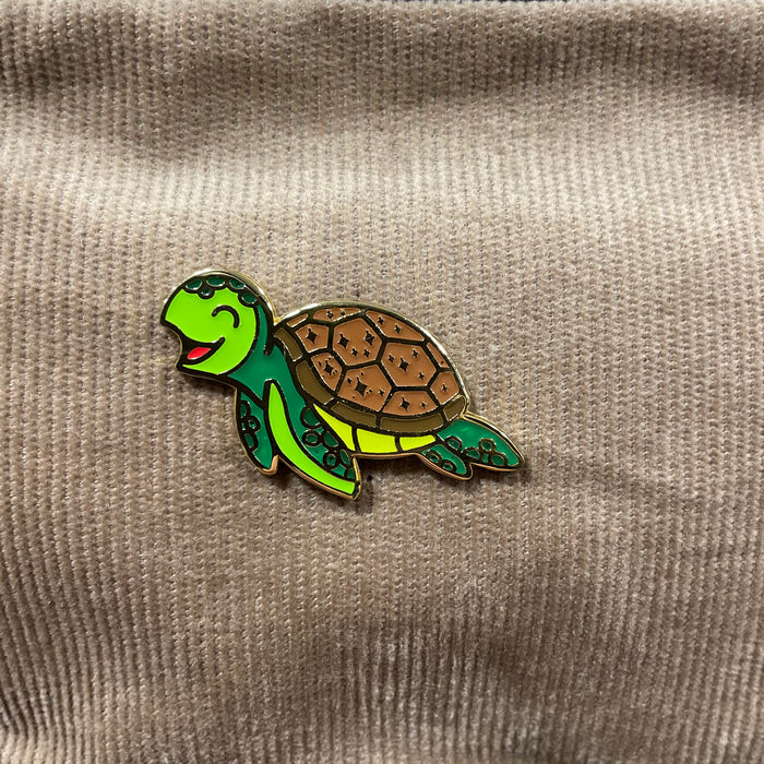 BeeKeeper Parade's Turtle Pin 🐢