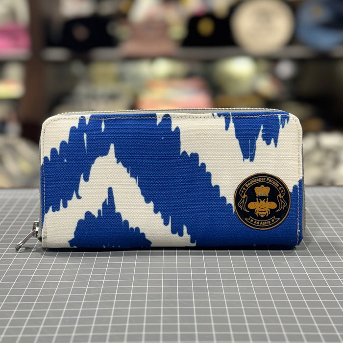 The Blue Wave 🌊 BeeKeeper Purse