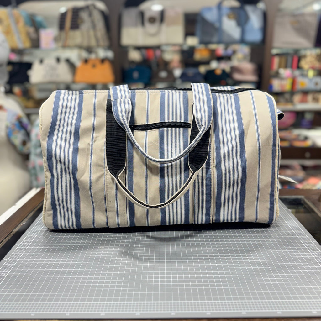 The Seaside Stripe ⛱ BeeKeeper Carry-All (Da Vinci Collection)