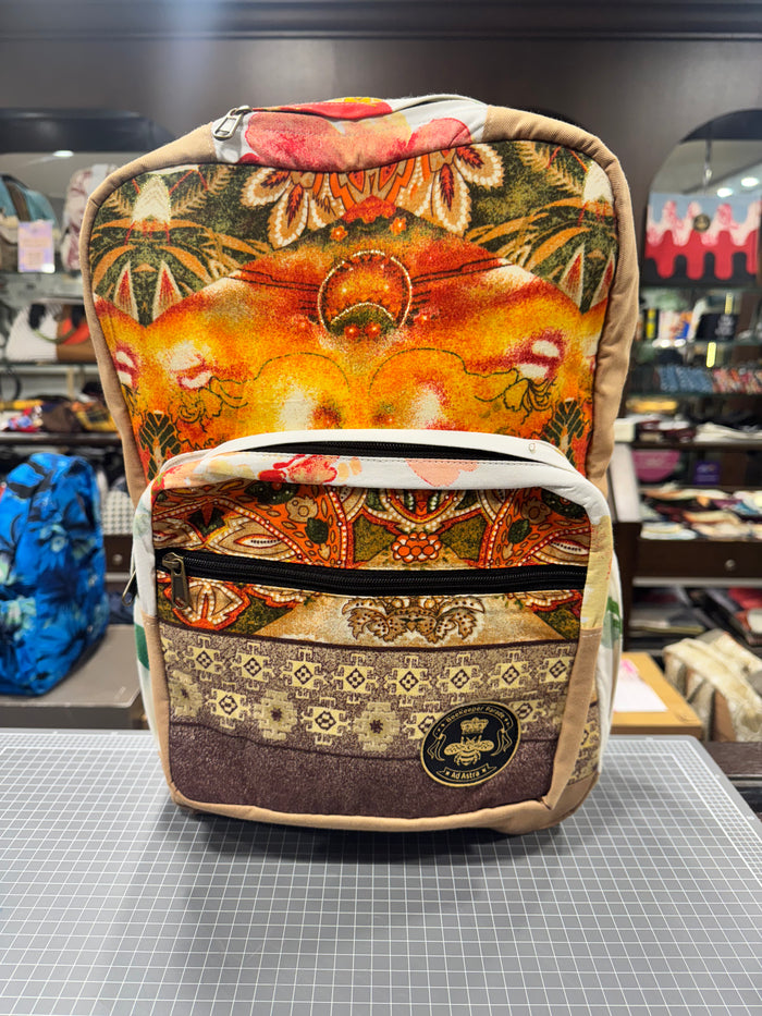 The Kaleidoscope 🔶 (Da Vinci Collection) BeeKeeper Backpack