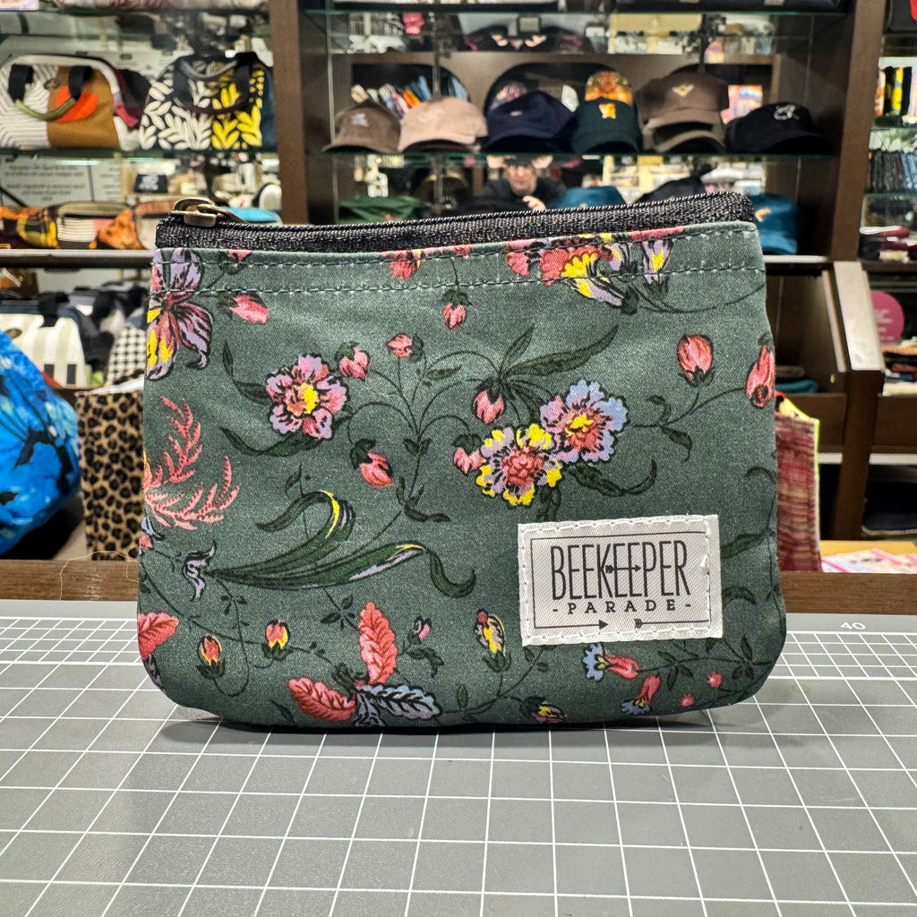 The Flower Garden 💐 BeeKeeper Coin Purse