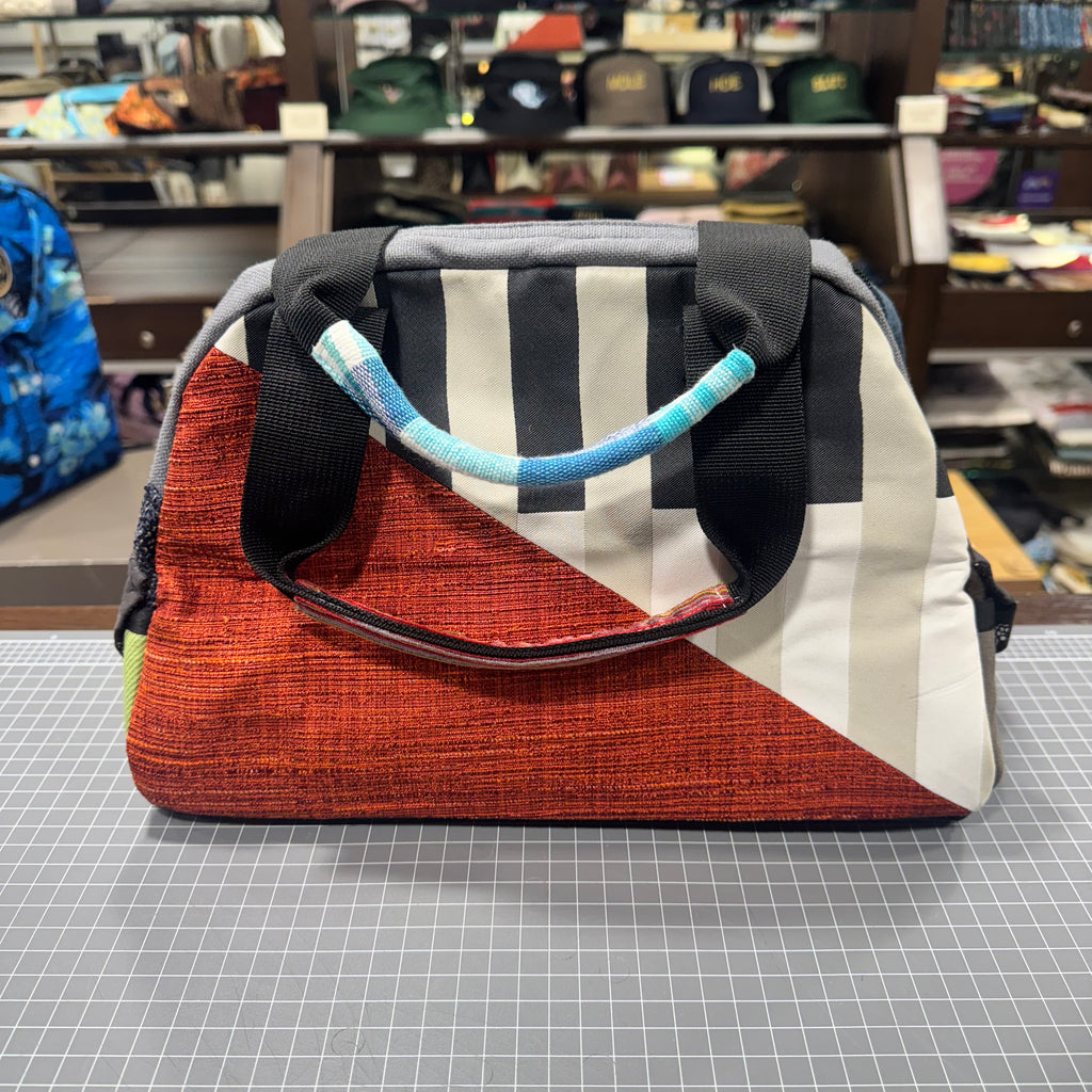 The New Modernist ⚪️ (Da Vinci Collection) OG BeeKeeper Handbag