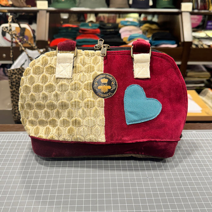 The Aqua Heart No. 1 💙 BeeKeeper Clam Shell Handbag