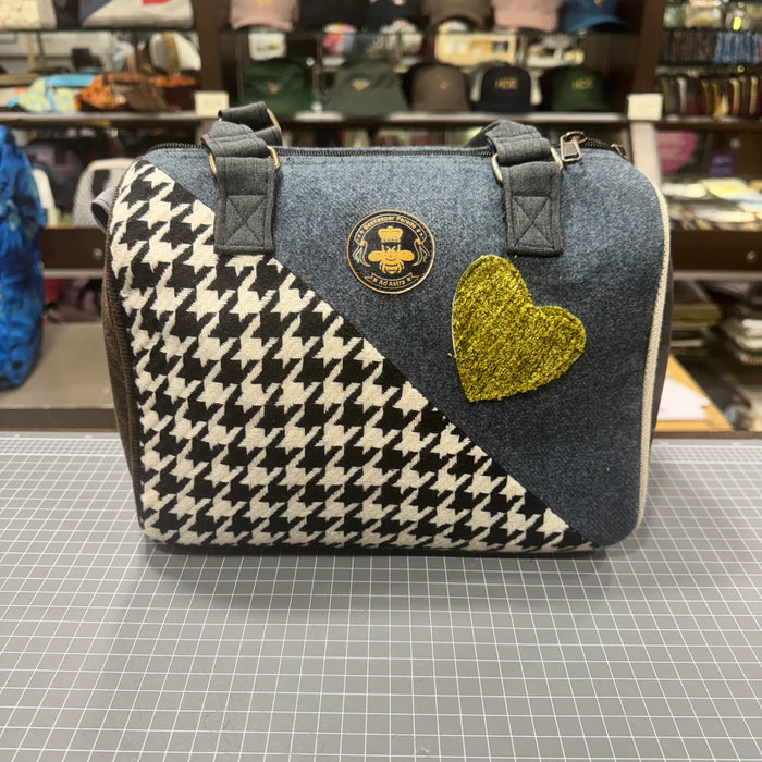 The Green Heart 💚 BeeKeeper Mini Carry All Handbag