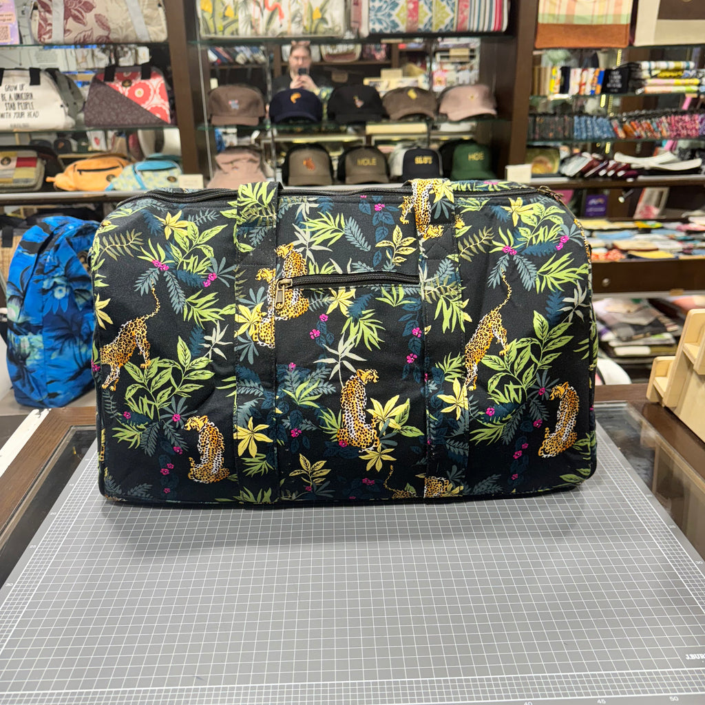 The Forest Cheetah 🐆 BeeKeeper Carry-All (Da Vinci Collection)