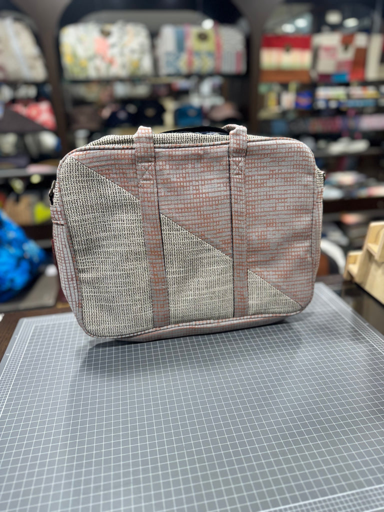 The Metallic 🏆 Laptop Messenger BeeKeeper Bag (Da Vinci Collection)