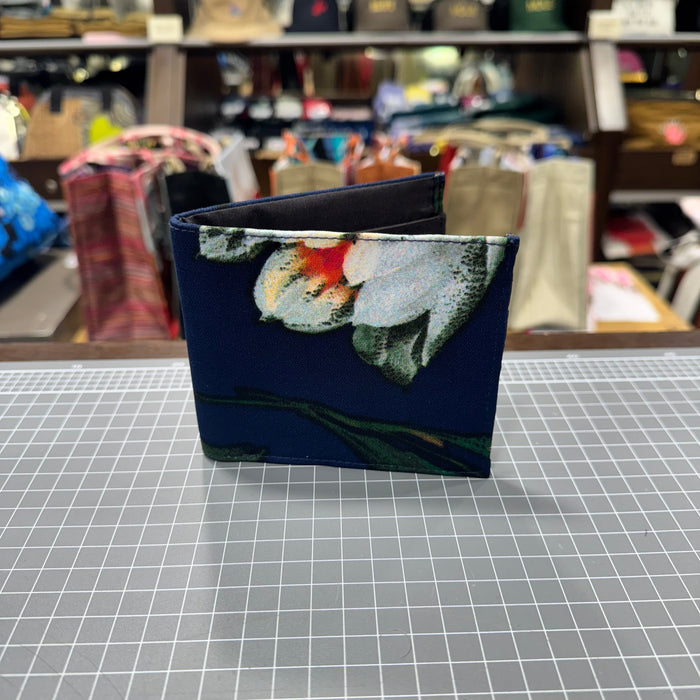 The Night Garden 💐 BeeKeeper Flip Wallet