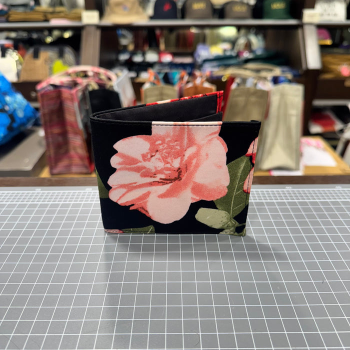 The Rose Garden 🌹 BeeKeeper Flip Wallet