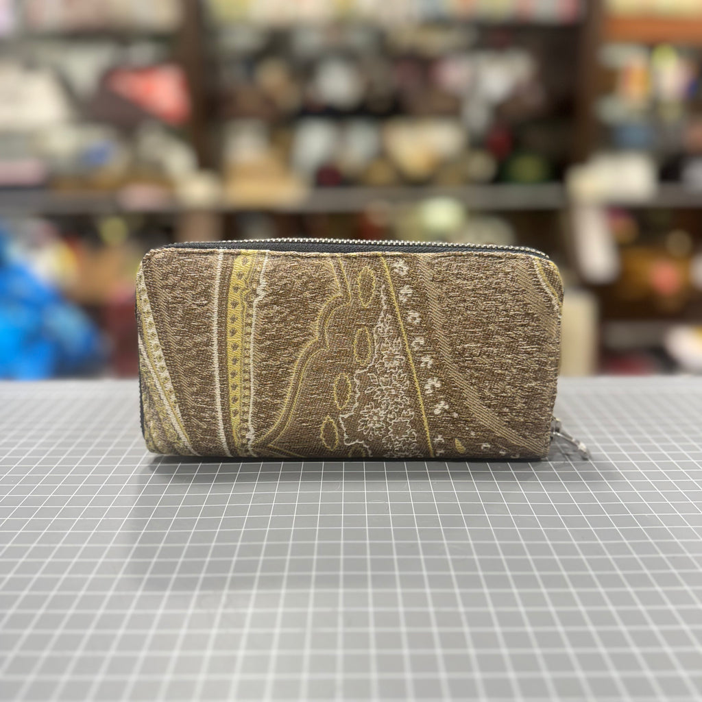 The Platinum ✨ BeeKeeper Purse