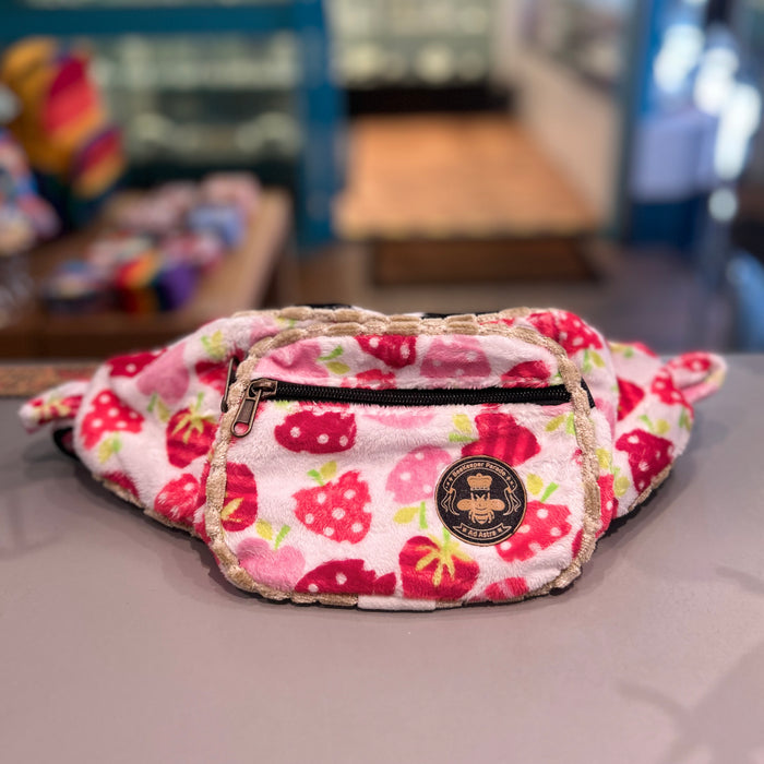 The Strawberry Short Cake BeeKeeper Bumbag (Da Vinci Collection)