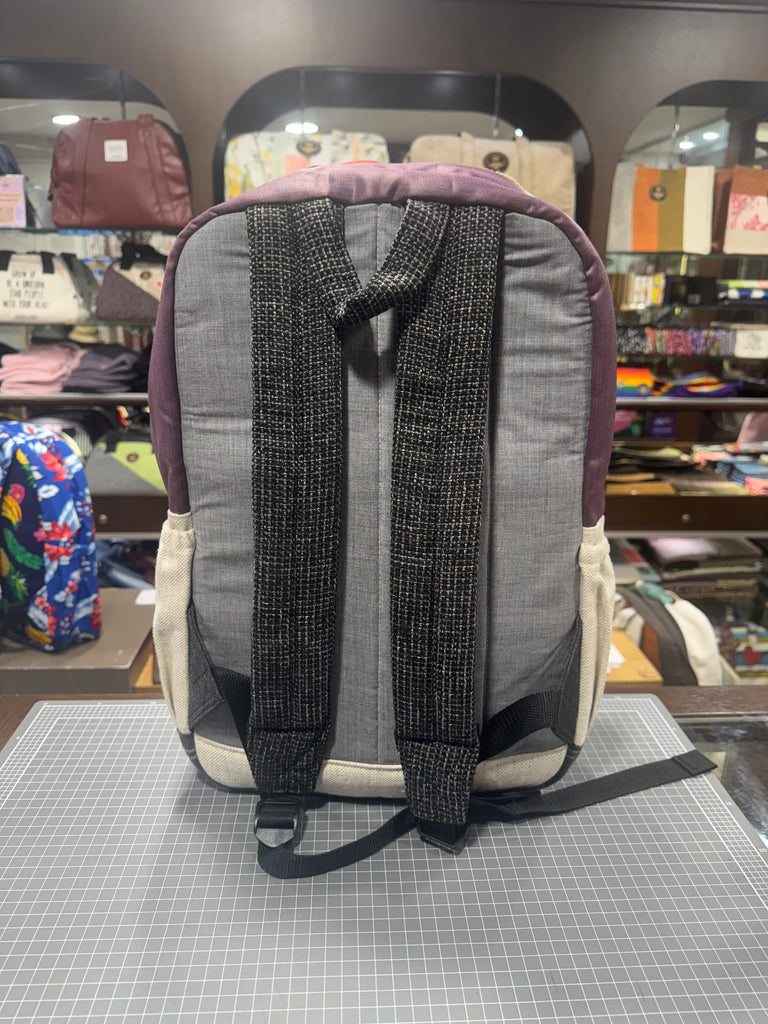 The Hamptons No. 2 🏖 (Da Vinci Collection) BeeKeeper Backpack