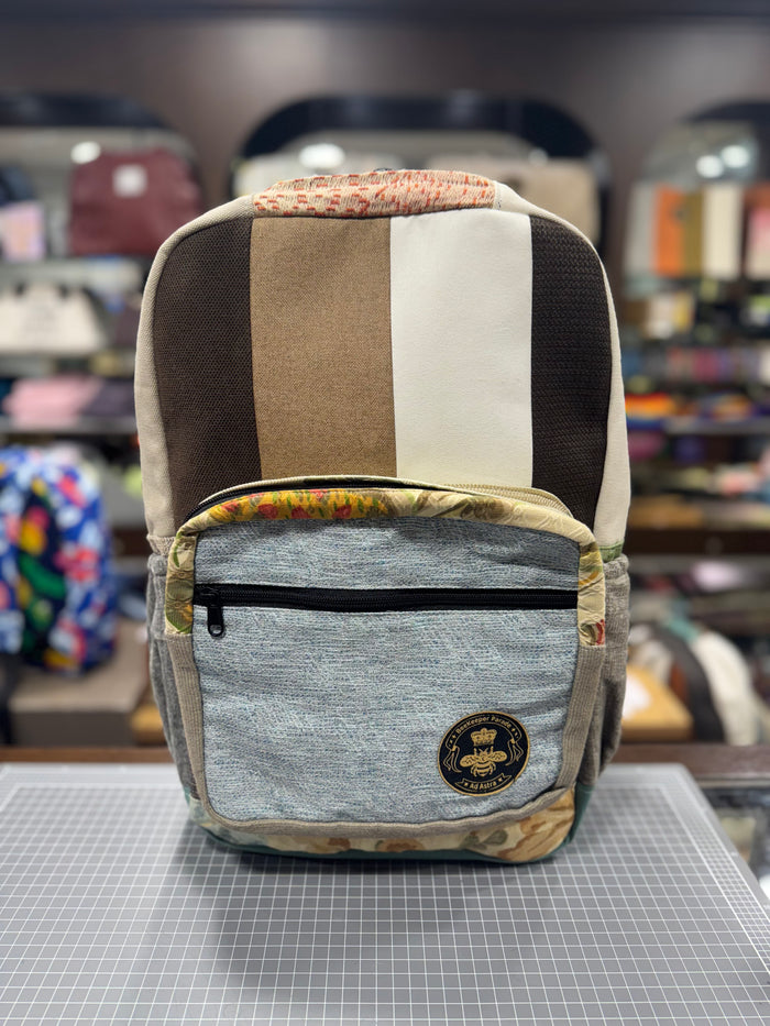 The Chocolat 🍫 (Da Vinci Collection) BeeKeeper Backpack