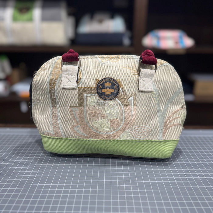 The Desert Flower 🌵 BeeKeeper Clam Shell Handbag