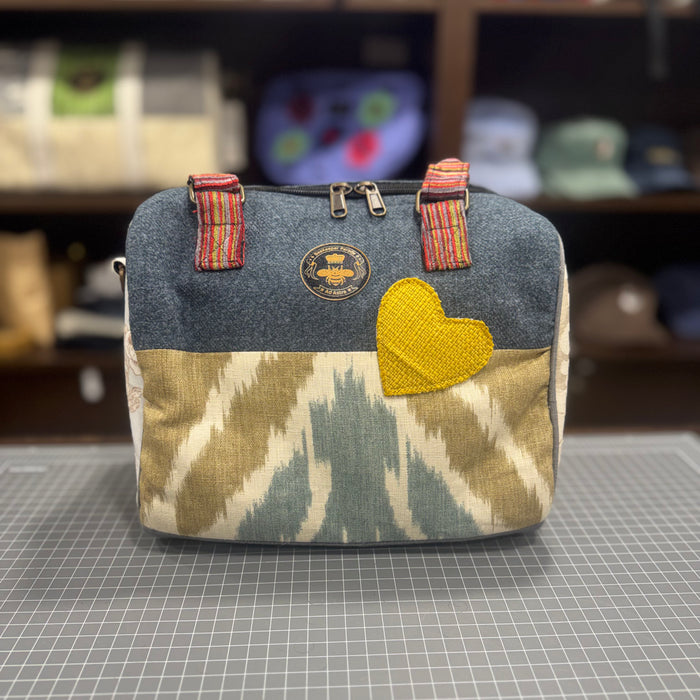 The Gold Heart 💛 BeeKeeper Mini Carry All Handbag