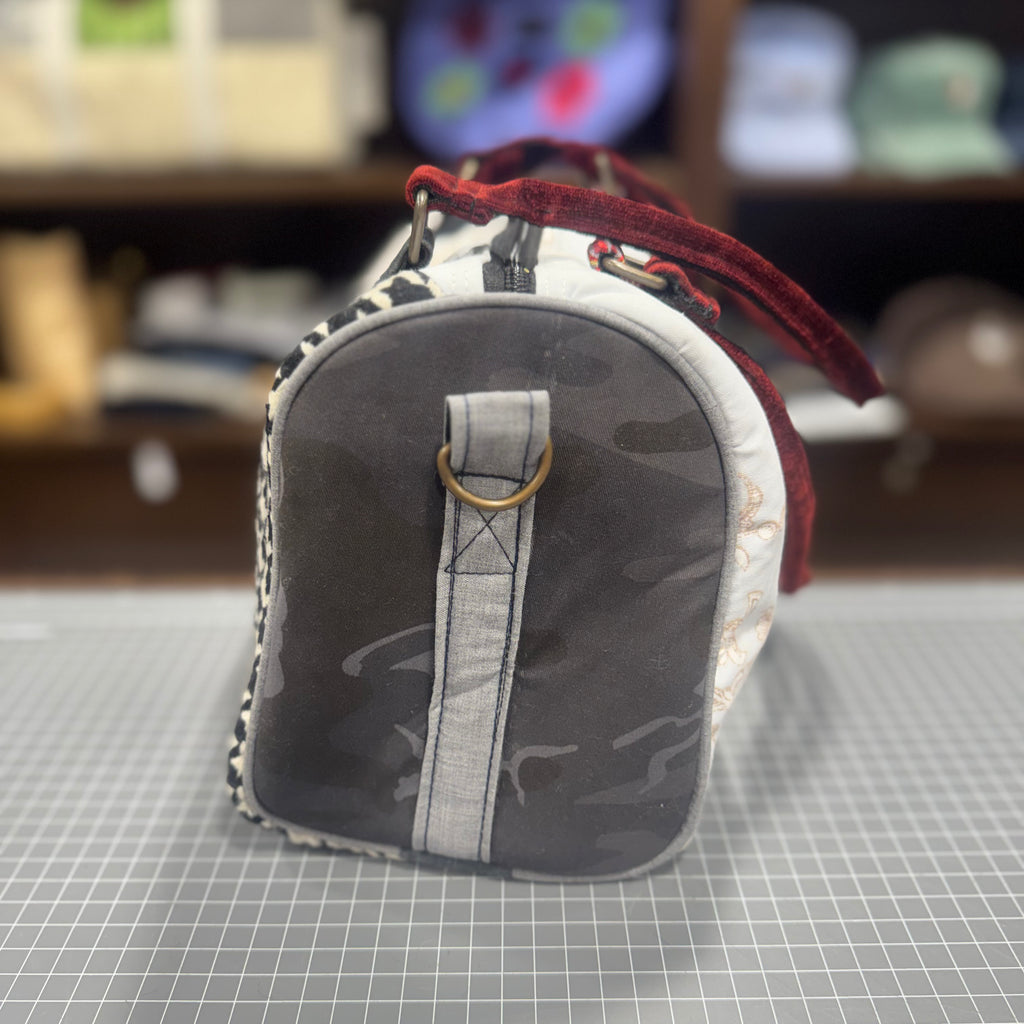 The Nesting Tree 🕊 BeeKeeper Mini Carry All Handbag
