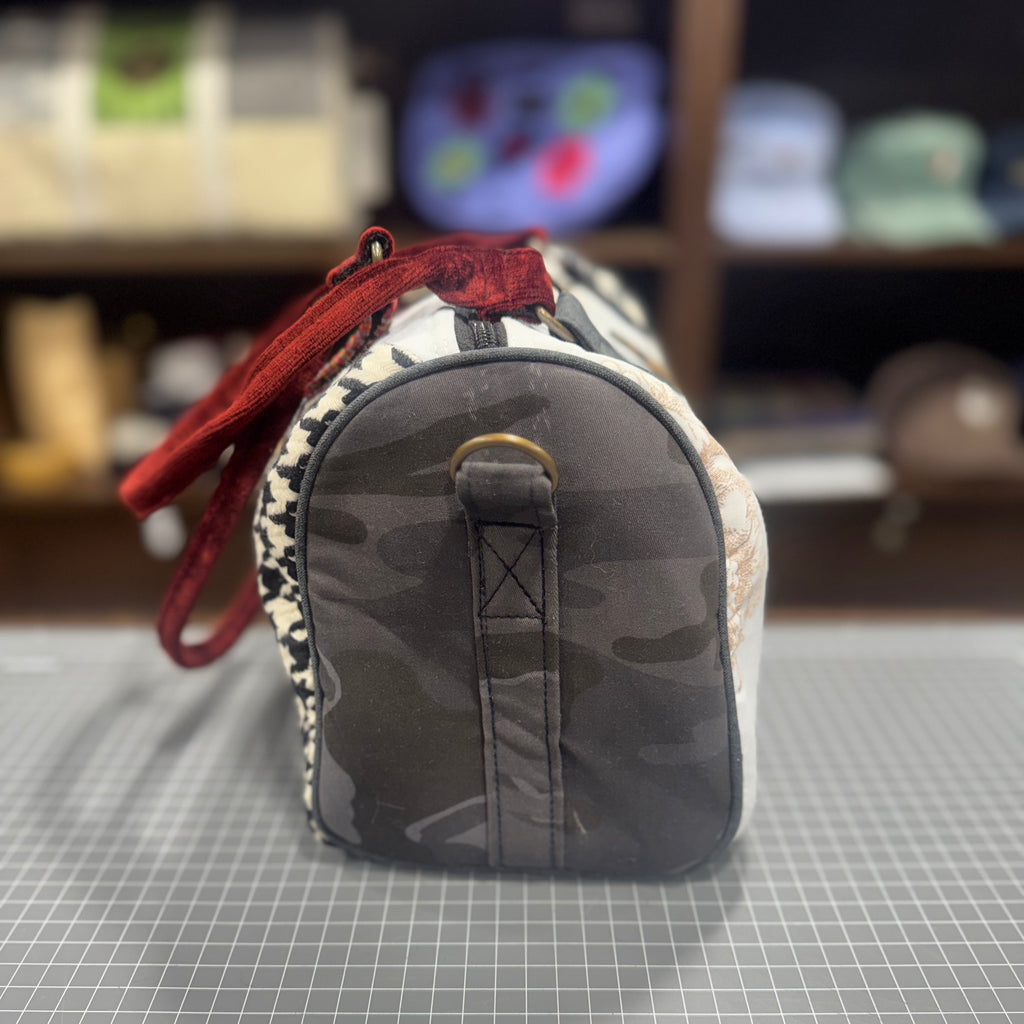 The Nesting Tree 🕊 BeeKeeper Mini Carry All Handbag