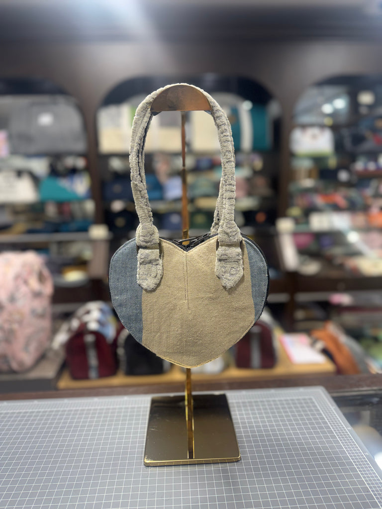 The Classico 🎻 KOKYKAI Love Heart Handbag 💕